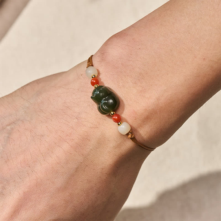 Buddha Stones Handgewebtes Armband aus natürlichem Hetian-Jade mit Katzenmotiv – ein Symbol des Überflusses - image 4