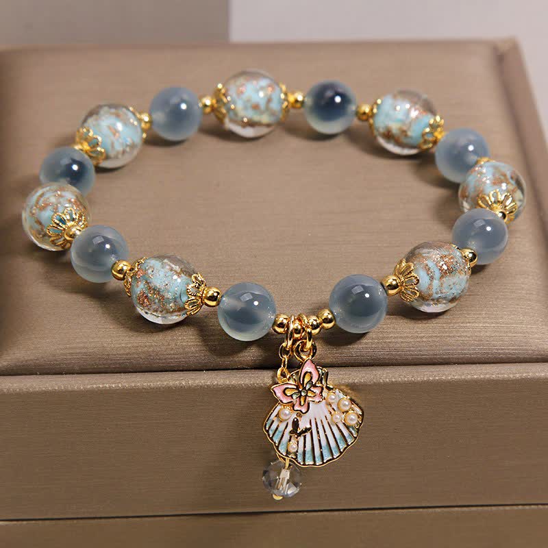 Buddha Stones Armband mit Liebesmuschel und Schmetterlingsanhänger aus Candy-Achat-Liuli-Glasperlen, Liuli-Glasperlen, Candy-Achat-Liuli-Glasperlen-Liebesmuschel-Schmetterling-Charm - image 1