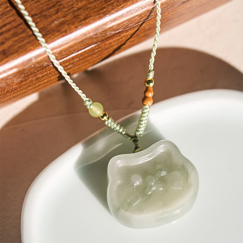 Buddha Stones Handgewebte Halskette aus natürlichem Jade-Katzenmotiv „Harmonie“ - image 1