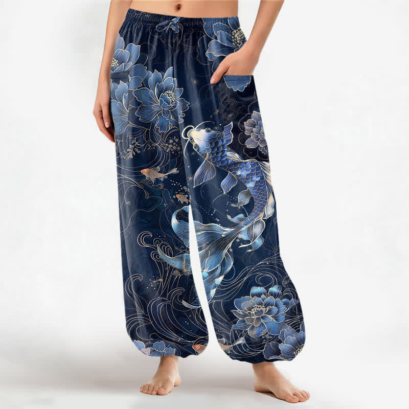 Buddha Stones Baumwoll-Haremshose für Damen mit künstlerischem Koi-Pfingstrosen-Muster, elastischem Bund und Seitentaschen - Marine - US16, UK/AU20, EU48 (3XL) - image 0