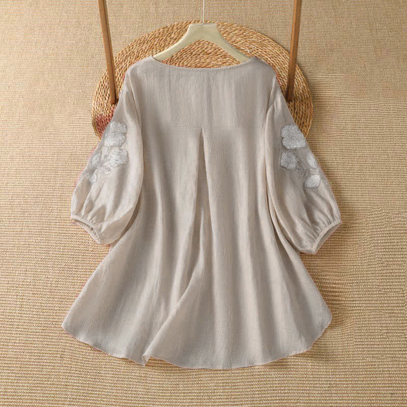 Buddha Stones Sommerliches, lässig-elegantes, weiß besticktes Damen-Langarmshirt mit Blumenmuster und Rundhalsausschnitt - image 1