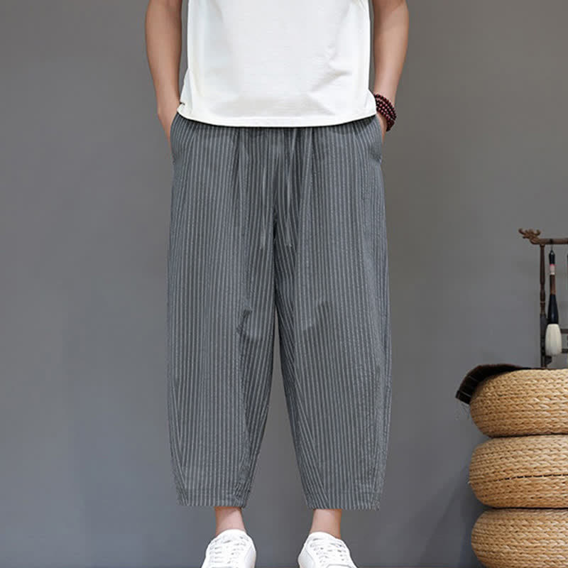 Buddha Stones Lässige, minimalistische Caprihose aus Baumwoll-Leinen-Mischgewebe mit Kordelzug und Streifenmuster, schmal zulaufende Herrenhose mit Tasche - image 1