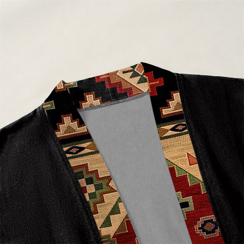 Buddha Stones Kimono für Herren aus Baumwolle mit geometrischem Tribal-Borte und offener Vorderseite - image 3