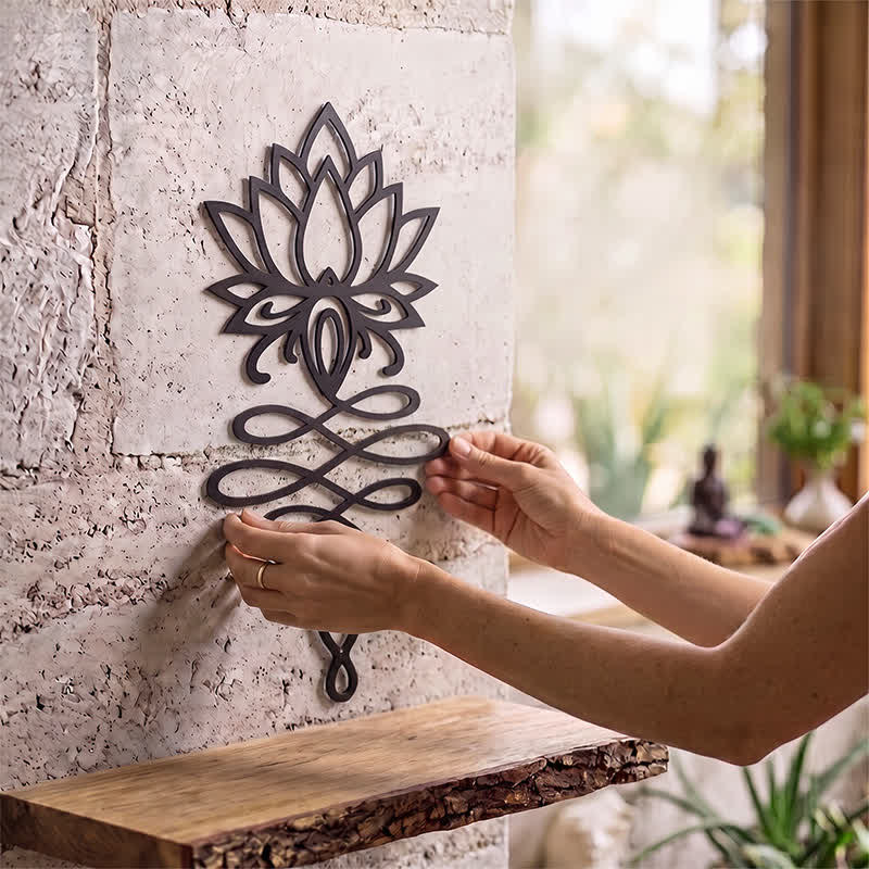 Buddha Stones Wandbild aus mattschwarzem Lotus-Metall mit Symbolen der Aufklärung und Bedeutung - image 1
