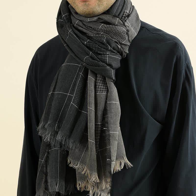 Buddha Stones Herbst-Winter-Schals mit dunklem Karomuster und Quasten, Unisex-Schals zum Kombinieren - image 0