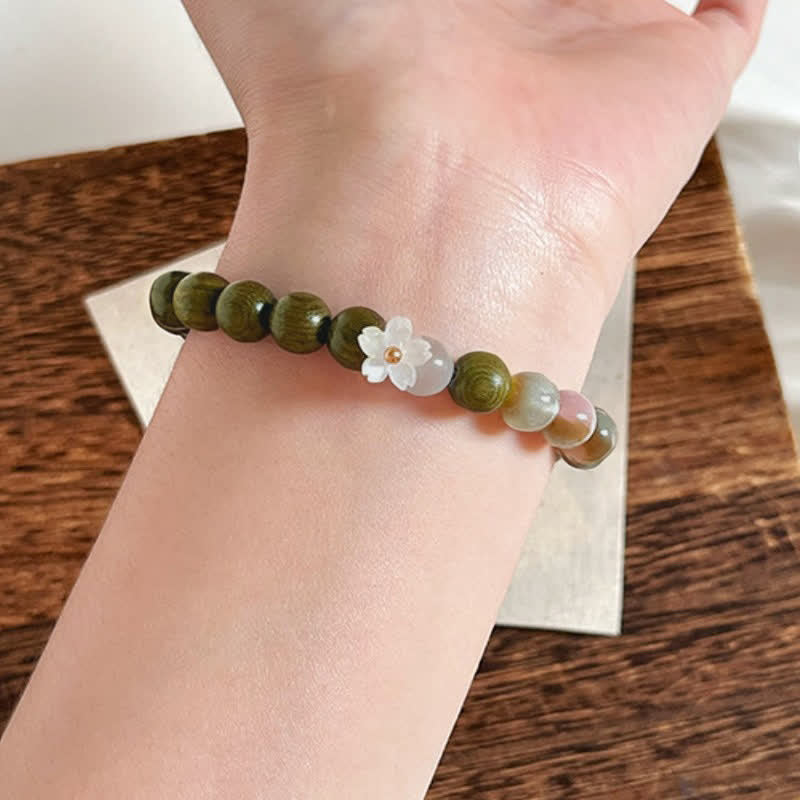 Buddha Stones Armband mit grünem Sandelholz-Katzenaugenblumen-Anhänger - image 4