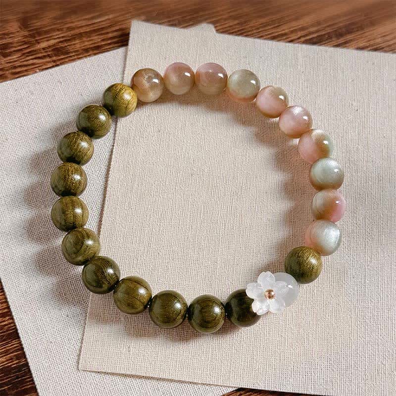 Buddha Stones Armband mit grünem Sandelholz-Katzenaugenblumen-Anhänger - image 1