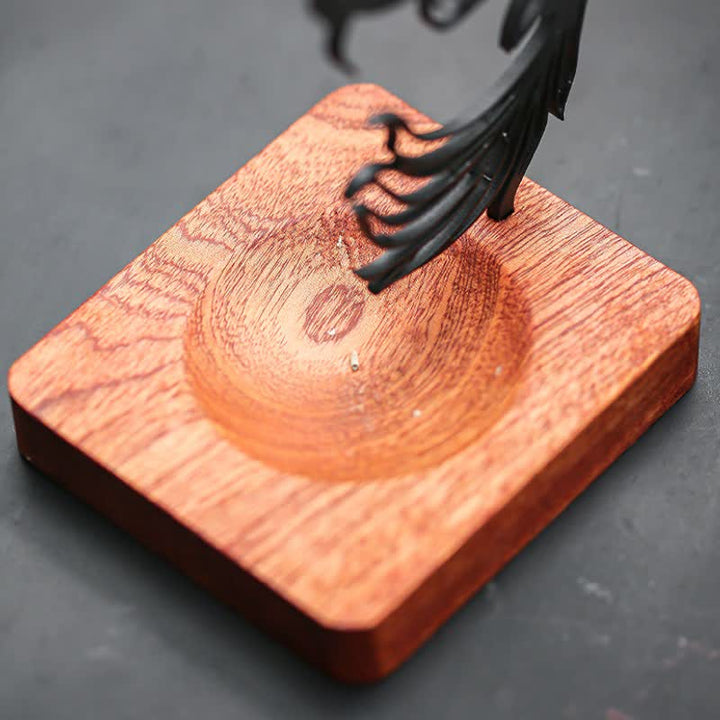 Buddha Stones Räuchergefäß mit Holzsockel und Koi-Fisch-Motiv - image 9
