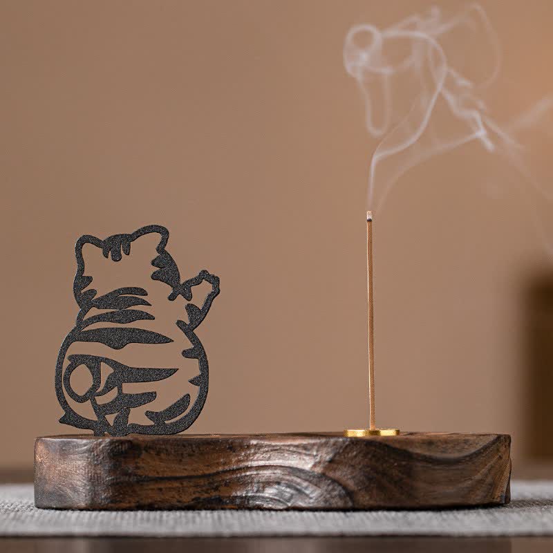 Buddha Stones Vintage Katzenlaterne aus Eisen mit Holzsockel und Meditations-Räuchergefäß - Katzenrücken - image 1
