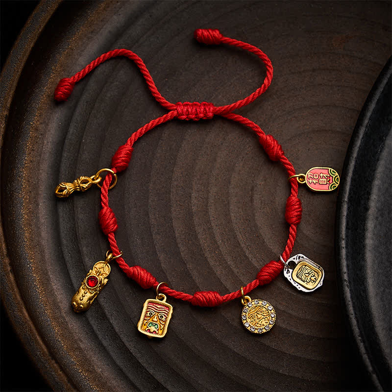Buddha Stones Handgefertigtes Armband aus roter Schnur mit sieben Knoten, Zakiram-Symbol für Glück und Segen, Fu-Zeichen, Pixiu Vajra - Rot (Handgelenkumfang: 15–19 cm) - image 0