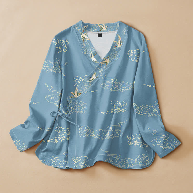 Buddha Stones Langarmshirt aus Baumwolle mit Wolkenkranich-Print im Hanfu-Stil, Wickeloptik, V-Ausschnitt und Schnürung, Damen - Hellblau - US16, UK/AU20, EU48 (3XL) - image 0
