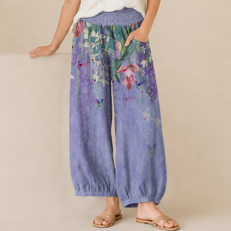 Buddha Stones Baumwoll-Haremshose für Damen mit Lavendel-Blumenmuster, Kolibri-Gartenmotiv, Falten und elastischem Bund, mit Taschen - Mittelschieferblau - US16, UK/AU20, EU48 (3XL) - image 0
