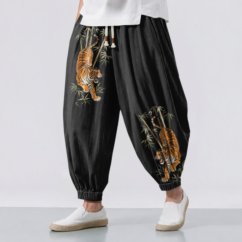 Buddha Stones Herren-Haremshose aus reiner Baumwolle mit Tiger-Bambus-Muster, Kordelzug und Taschen - Schwarz - US/ UK/AU50, EU60 (5XL) - image 0