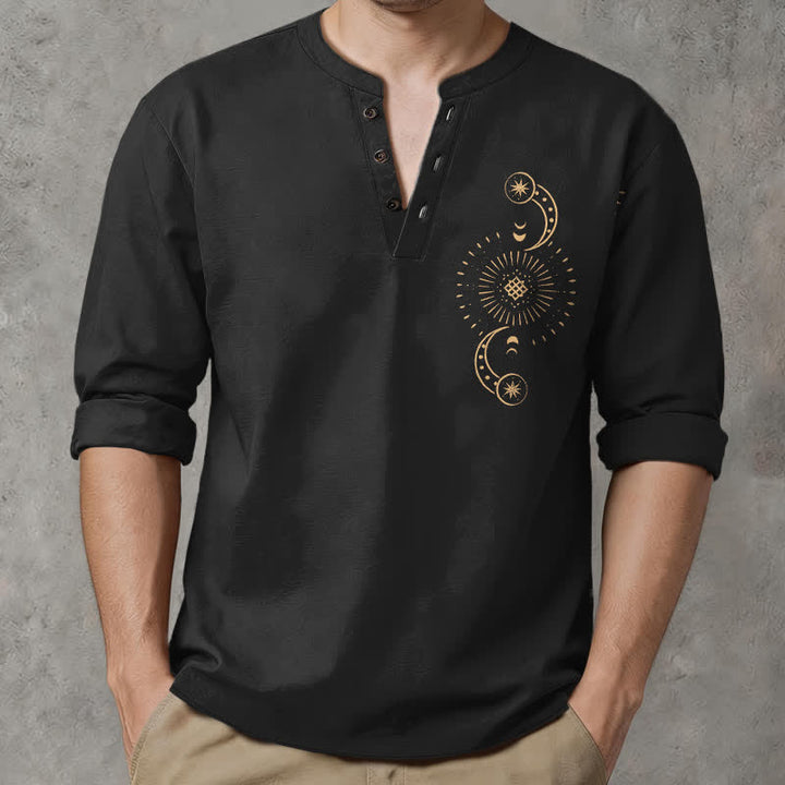 Buddha Stones Baumwollhemd mit himmlischem Sonnen- und Mondmuster, V-Ausschnitt, Knöpfen, Langarm, Herren - Schwarz - US/ UK/AU48, EU58 (4XL) - image 0