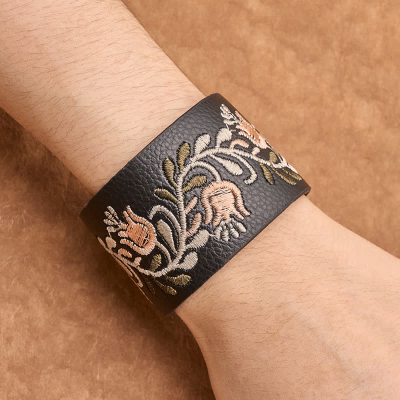 Buddha Stones Lederarmband mit handgeflochtenem, weißem Blumenranken-Schutzverschluss - image 4