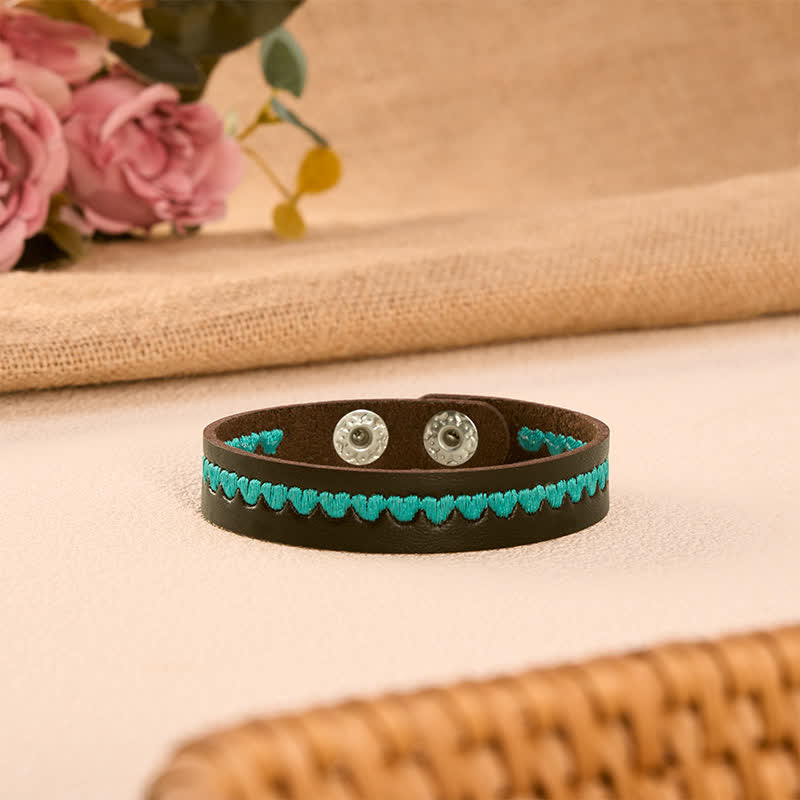 Buddha Stones Verstellbares Lederarmband mit gesticktem Herz und Schutzschnalle - image 2