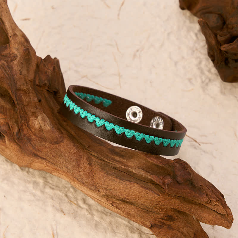 Buddha Stones Verstellbares Lederarmband mit gesticktem Herz und Schutzschnalle - image 3