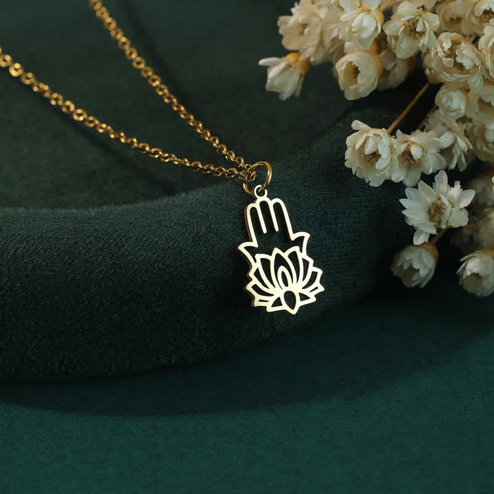 Buddha Stones Lotus-Hamsa-Halskette aus Titanstahl zum Schutz der Hände - Gold - image 3