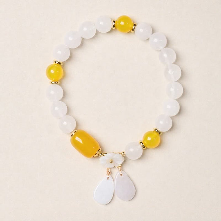 Buddha Stones Elegantes Armband aus weißem Chalcedon und schwarzem Achat mit floralem Anhänger - image 5