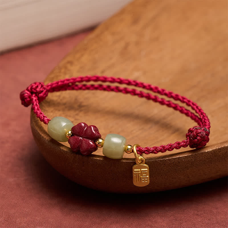 Buddha Stones Armband mit vierblättrigem Kleeblatt und roter Schnur in Form eines Zinnoberroten Fu-Charakters - Roter Faden (Schutz ♥ Glück) - image 0