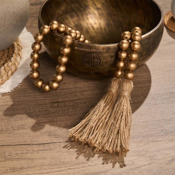 Buddha Stones Rustikale goldene Holzperlengirlande mit Quasten, Mindful Living Decor - image 4