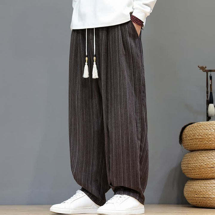 Buddha Stones Lässige, gestreifte Herrenhose mit Kordelzug und Taschen für den Herbst - Sattelbraun - US/ UK/AU46, EU56 (5XL) - image 0