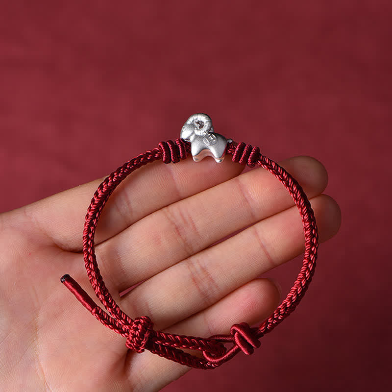 Buddha Stones Rotes Armband aus 999er Sterlingsilber mit Ziegenmotiv - image 2