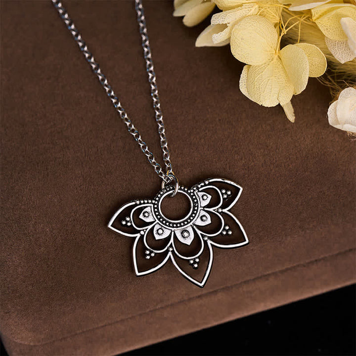 Buddha Stones Mandala-Lotus-Anhänger mit durchbrochenem Muster und mehreren Blütenblättern - Silber - image 0