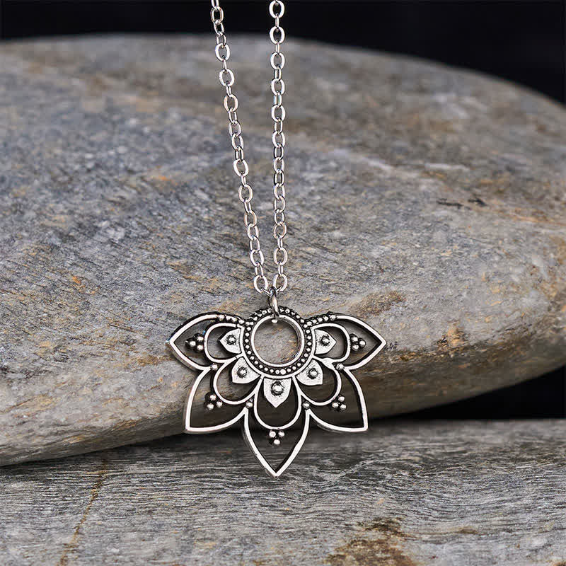 Buddha Stones Mandala-Lotus-Anhänger mit durchbrochenem Muster und mehreren Blütenblättern - image 3