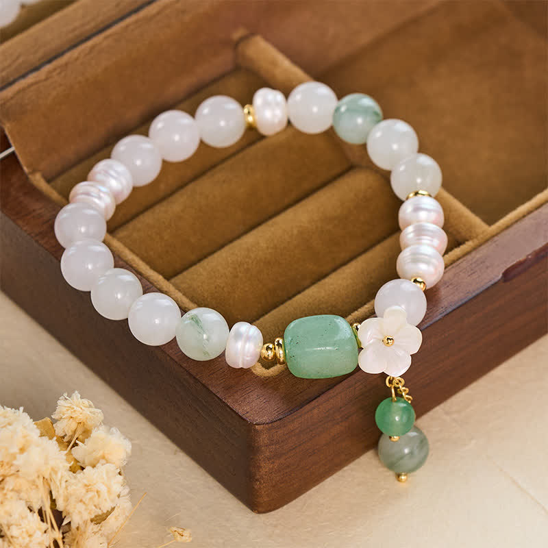 Buddha Stones Armband mit Süßwasserperle, grünem Achat und Blumenanhänger - image 3