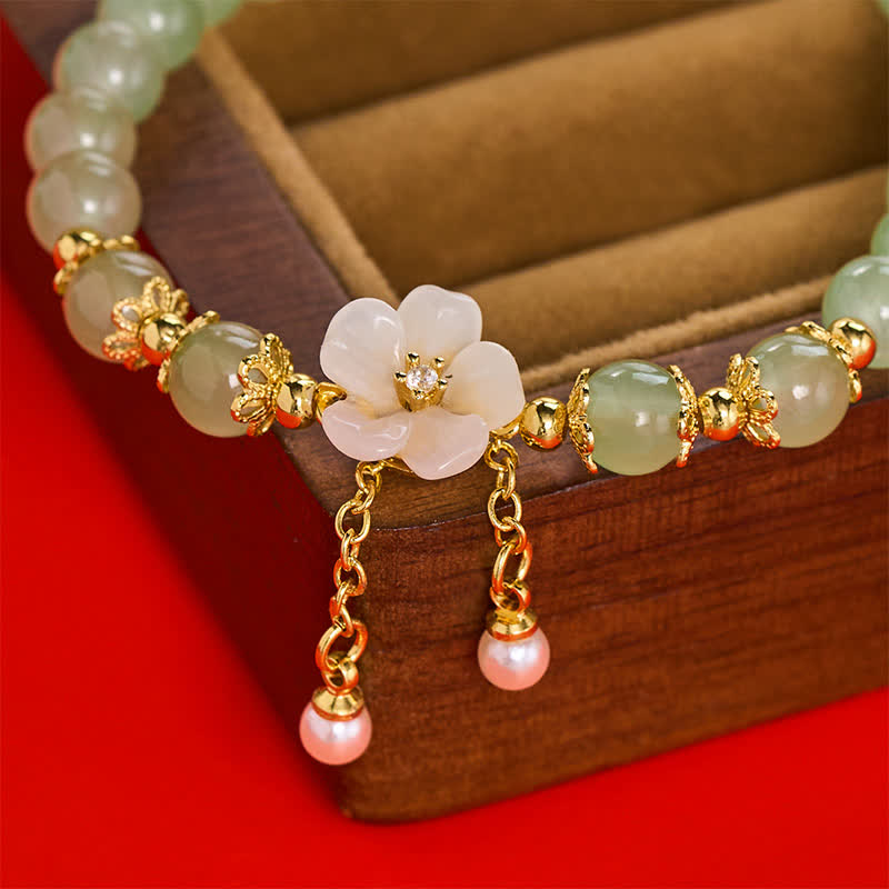 Buddha Stones Armband aus Kupfer mit Hetian-Jade-inspiriertem Glücksblumen-Perlenanhänger - image 8
