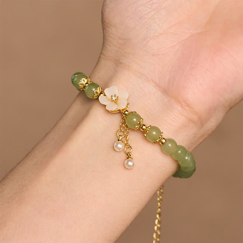 Buddha Stones Armband aus Kupfer mit Hetian-Jade-inspiriertem Glücksblumen-Perlenanhänger - image 7