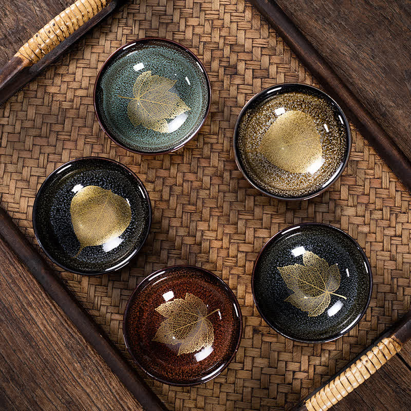 Buddha Stones Dunkel gesprenkelte Keramik-Teetasse mit Ahornblattmuster - image 0