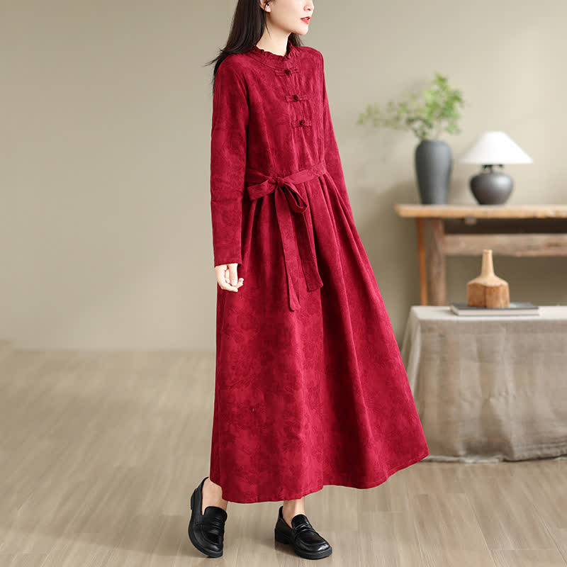 Buddha Stones Elegantes Herbst-Winter-Kleid im Tang-Stil mit Froschknopfleiste, rotem Pfingstrosenmuster, Baumwoll-Leinen-Mischgewebe, langen Ärmeln und Tasche. - image 1