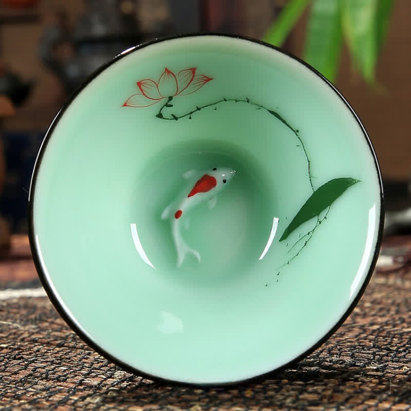 Buddha Stones Handbemalte Celadon-Keramik-Teetasse mit Lotus-Koi-Motiv (Douli) - Lotusblüten - image 3