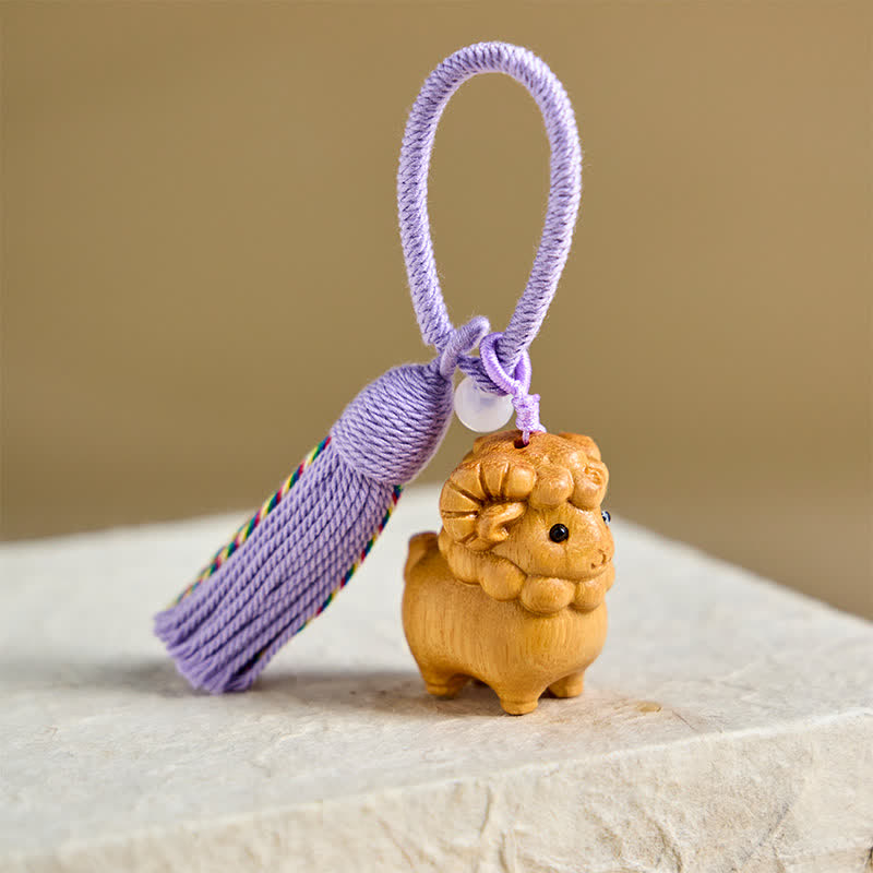 Buddha Stones Jahr des Schafes – Handgeschnitzte Schlüsselanhänger aus Regenbogen-Eukalyptus-Sandelholz mit chinesischem Tierkreiszeichen Ziege - image 1