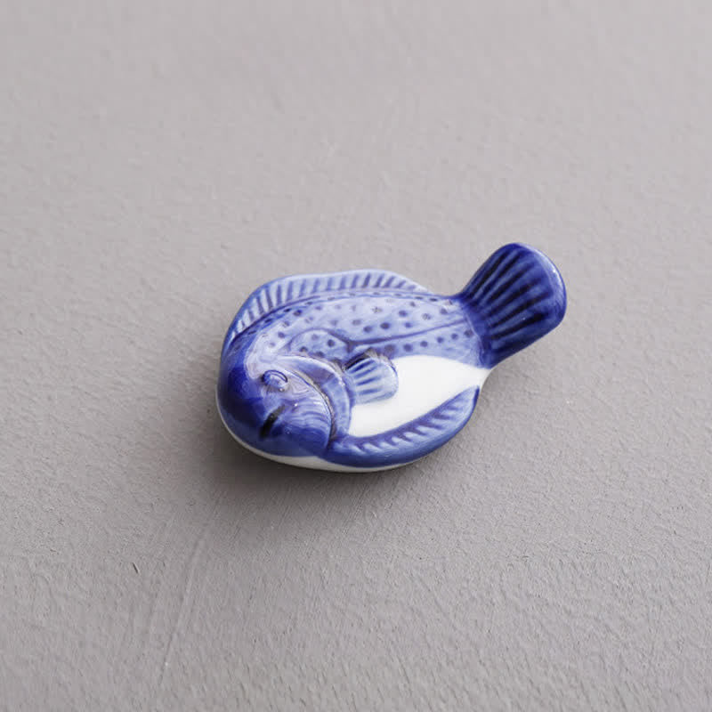 Buddha Stones Blauer und weißer grüner Keramik-Essstäbchenhalter in Fischform - Blauer Tilapia, ca. 6,2 × 4,0 × 1,5 cm - Keramik - image 8