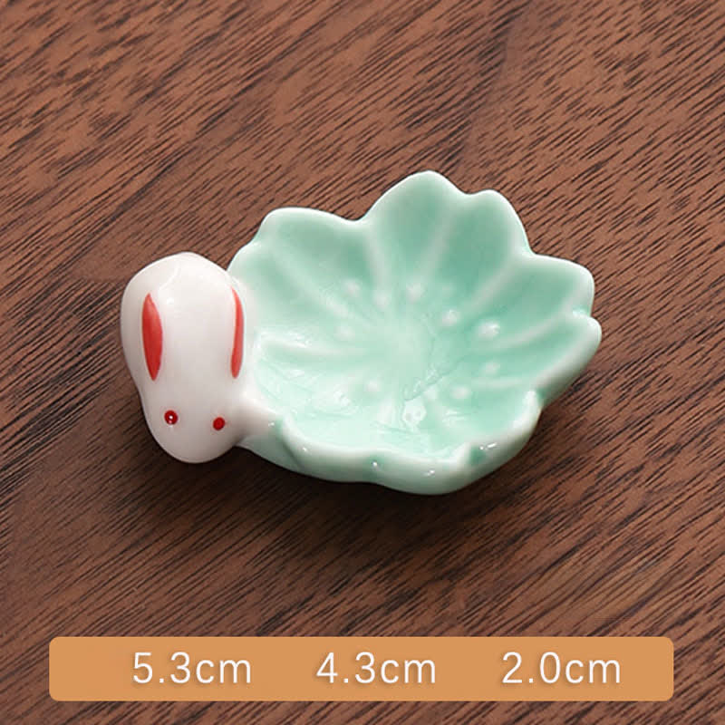 Buddha Stones Kleiner Essstäbchenhalter aus Keramik im Sakura-Hasen-Stil - Grüner Kirschblütenhase, ca. 5,3 × 4,3 × 2,0 cm - Keramik - image 4