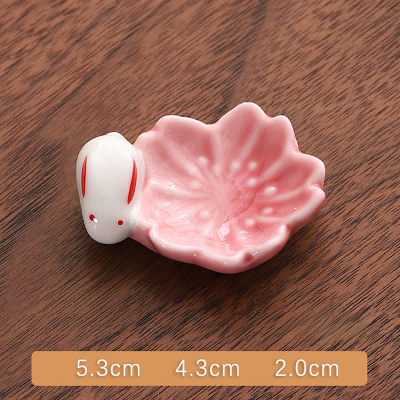 Buddha Stones Kleiner Essstäbchenhalter aus Keramik im Sakura-Hasen-Stil - Rosa Sakura-Kaninchen, ca. 5,3 × 4,3 × 2,0 cm - Keramik - image 5
