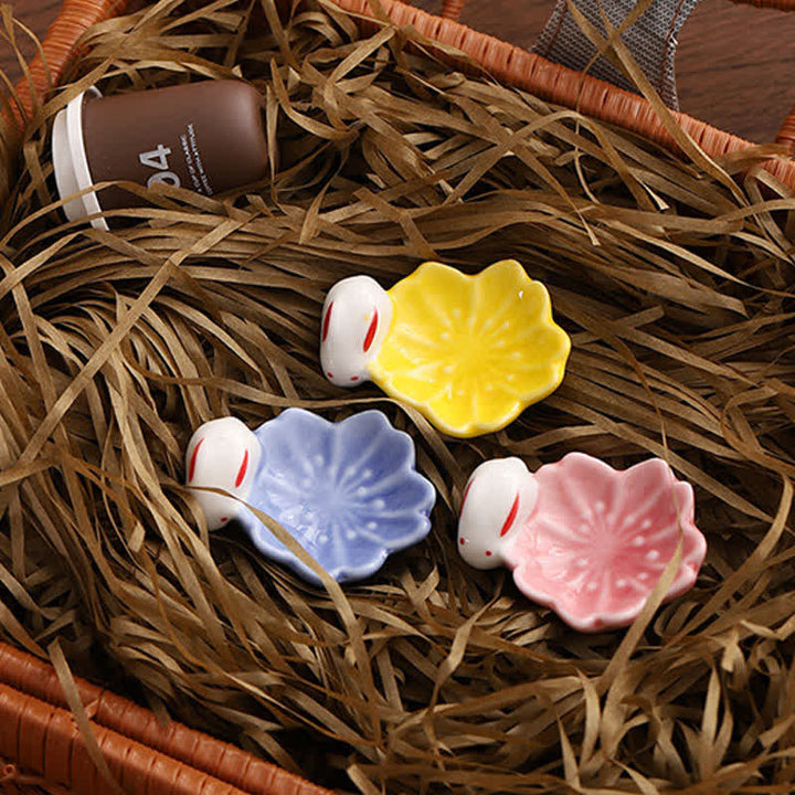 Buddha Stones Kleiner Essstäbchenhalter aus Keramik im Sakura-Hasen-Stil - image 11