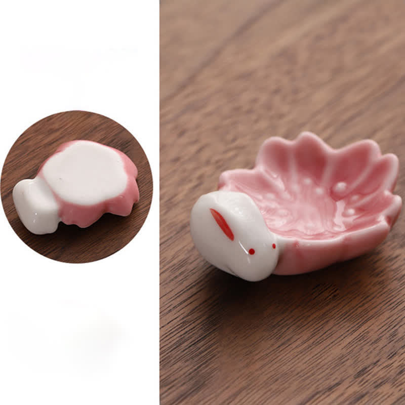 Buddha Stones Kleiner Essstäbchenhalter aus Keramik im Sakura-Hasen-Stil - image 6