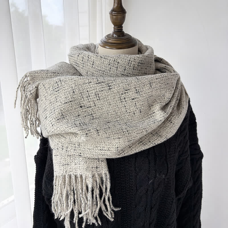 Buddha Stones Herbst-Winter-Schal für Damen: Schlichtes Design, kuschelig, mit Quasten - Beige - image 0