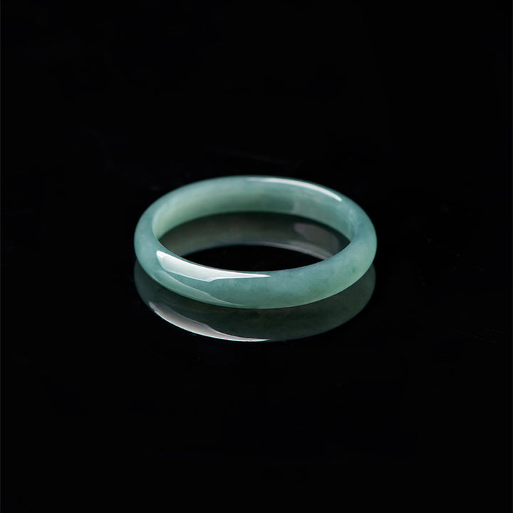 Buddha Stones Ring zum Schutz des Wohlstands aus natürlicher Jade