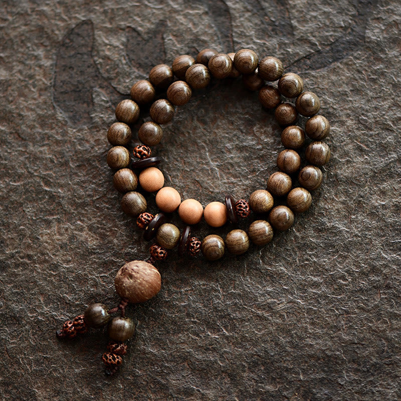 Buddha Stones Mala-Armband aus tibetischem Sandelholz mit Schutzamulett - Doppelt gewickeltes Armband (17 cm) - 10 mm - image 0