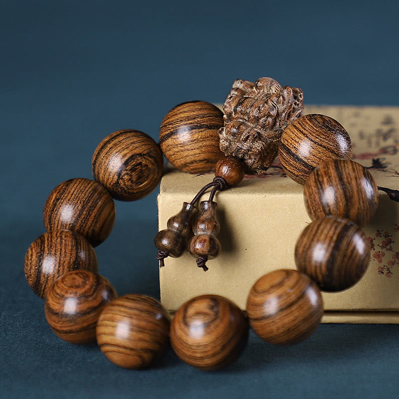 Buddha Stones, Rosenholz, grünes Sandelholz, kleines Blatt, rotes Sandelholz, Adlerholz, Drache geschnitztes Schutzarmband