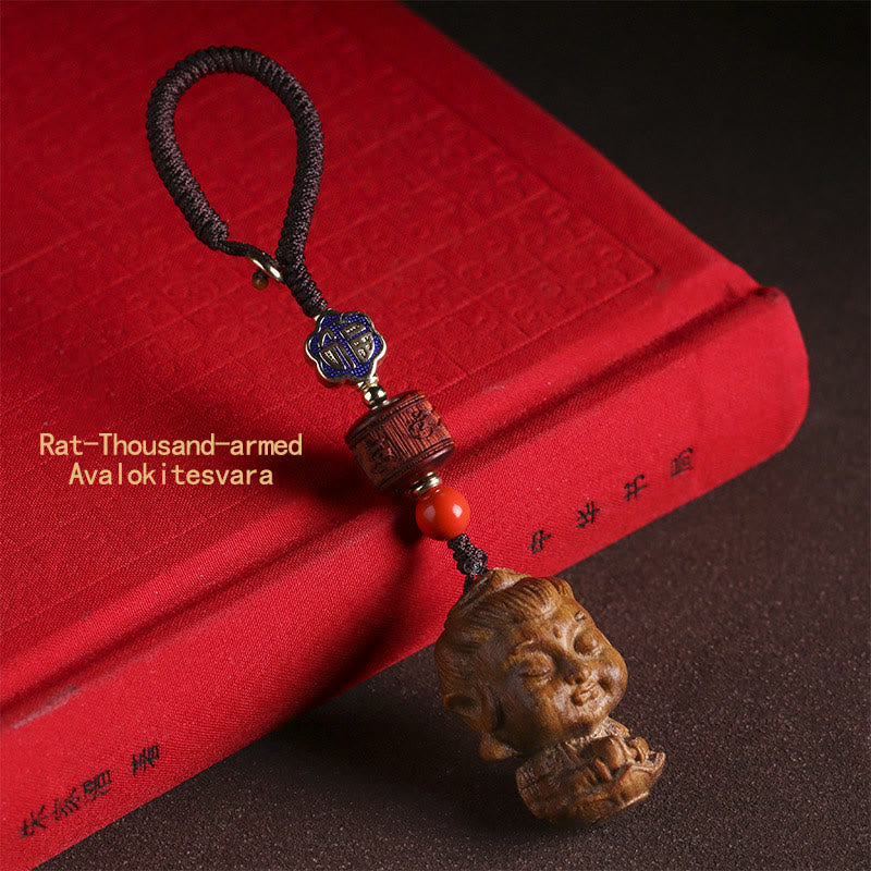 Chinesischer Tierkreiszeichen-Buddha-Schlüsselanhänger aus grünem Sandelholz Om Mani Padme Hum Frieden - Ratten-Tausendarmiger Avalokitesvara - image 1
