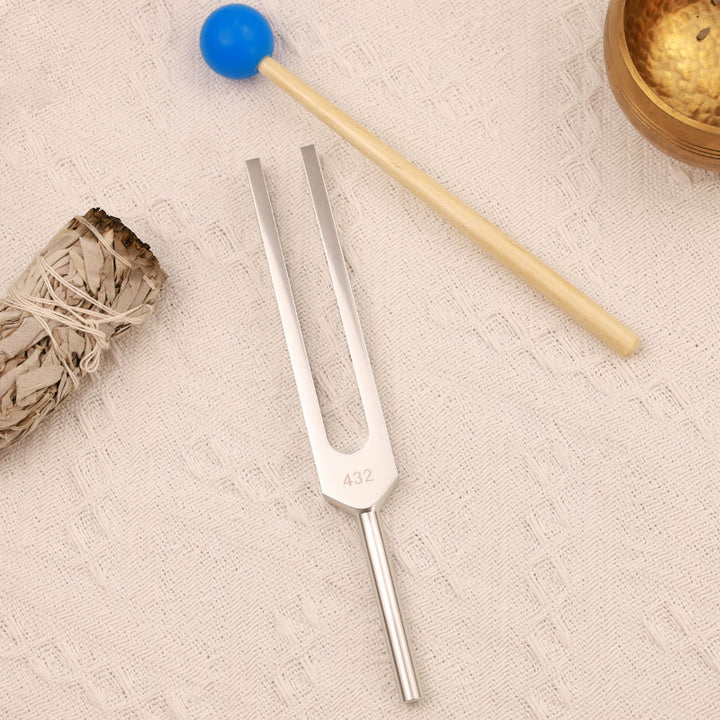 Stimmgabel aus 432-Hz-Aluminiumlegierung mit Hammer zur Heilung von Geist und Seele - image 1