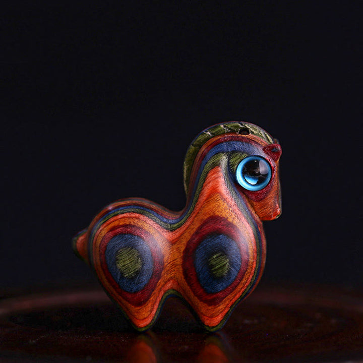 Buddha Stones, kleines Blatt, rotes Sandelholz, grünes Sandelholz, Glücks-Mini-Pferdeschutz-Dekoration - Bemaltes Holzpferd (mittlere Größe 39 x 34 x 17 mm) (zufällige Textur) - image 16