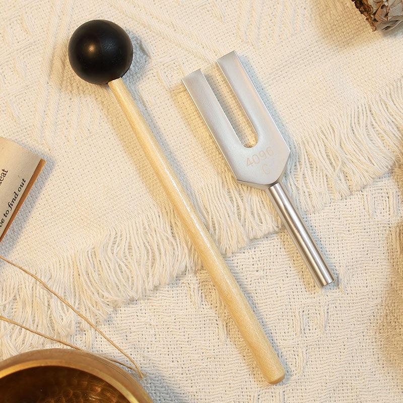 Stimmgabel, 4096 Hz, Stimmgabel aus Aluminiumlegierung, Kristall, mit Hammer für Chakra-Heilung - image 1