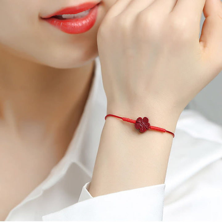 Handgefertigtes Pflaumenblüten-Vierblättriges Kleeblatt PiXiu Lotus Koi Fisch Cinnabar Blessing Braid Armband